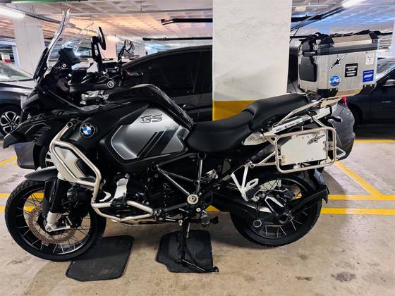 BMW R 1250 GS ADVENTURE TRIPLE BLACK BMW R 1250 GS ADVENTURE TRIPLE BLACK
